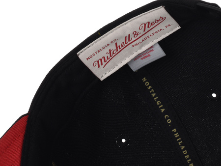MITCHELL & NESS - CZAPKA Z DASZKIEM - NBA BIG FACE 7.0 SNAPBACK BULLS HHSS6045-CBUYYPPPBLACK