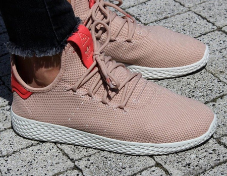 ADIDAS PHARRELL WILLIAMS TENNIS HU (DB2564)
