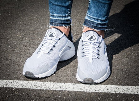NIKE AIR HUARACHE RUN ULTRA (819151-100)