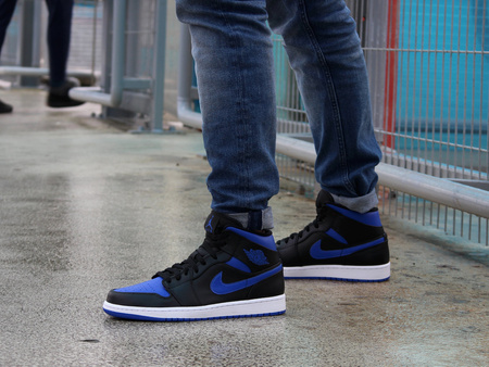 AIR JORDAN 1 MID "Black Hyper Royal" 554724-068