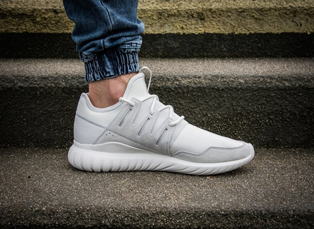 ADIDAS TUBULAR RADIAL (AQ6722)