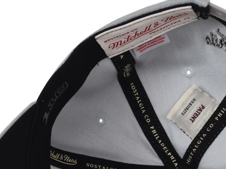 MITCHELL & NESS - CZAPKA Z DASZKIEM - CHICAGO BULLS MN-NBA-INTL597-CHIBUL-GRY