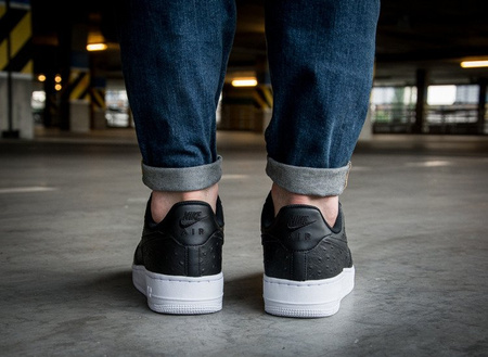 NIKE AIR FORCE 1 '07 LV8 (718152-009)