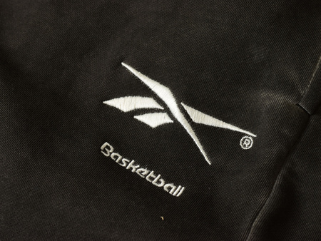 REEBOK - SPODNIE DRESOWE MĘSKIE BB BASKETBALL BI-DYE PANT IA2417