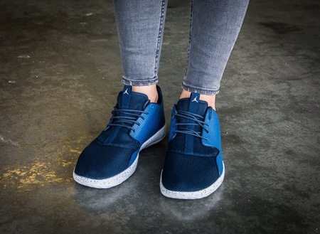 JORDAN ECLIPSE GS (724042-401)