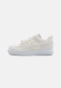 NIKE - BUTY MĘSKIE - AIR FORCE 1'07 LV8 FN5832-100