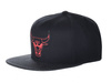 Czapka z daszkiem Mitchell & Ness Chicago Bulls MN-NBA-FA068-CHIBUL-BLK