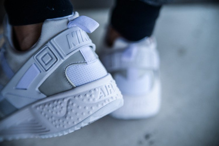 NIKE AIR HUARACHE UTILITY (806807-100)