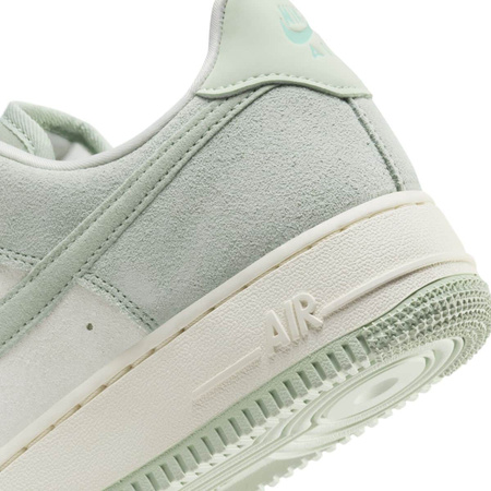 NIKE - BUTY DAMSKIE - WMNS AIR FORCE 1'07 SE HQ1497-099