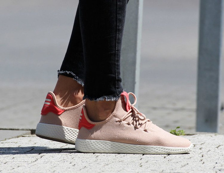 ADIDAS PHARRELL WILLIAMS TENNIS HU (DB2564)