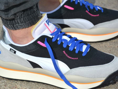 BUTY PUMA Style Rider Play On (371150-02)