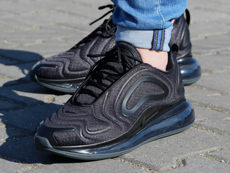 NIKE AIR MAX 720 (AO2924-015)