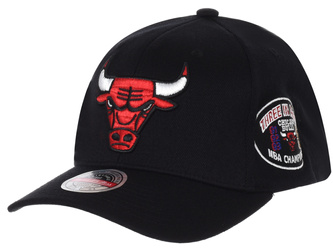 MITCHELL & NESS - CZAPKA Z DASZKIEM - CHICAGO BULLS HHSSINTL1266-CBUBLCK