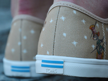 BUTY TOMS x DISNEY GUS & JAQ CARMEL (10012499)