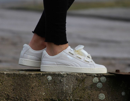 PUMA WMN'S BASKET HEART (364108-02)