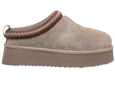 Buty damskie SOLO SOPRANI COUTURE SCW421P22/52 SABOT FUR TAUPE