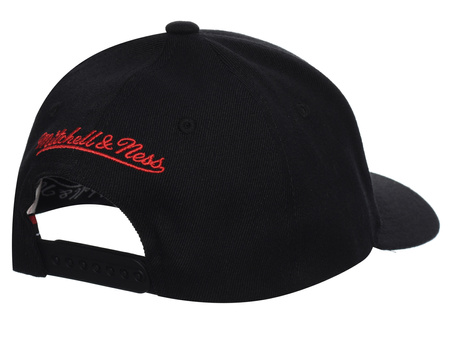 MITCHELL&NESS - CZAPKA Z DASZKIEM - CHICAGO BULLS HHSSINTL1093-CBUBLCK