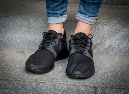 NIKE ROSHE ONE HYPERFUSE (636220-005)
