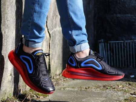 NIKE AIR MAX 720 (AO2924-014)