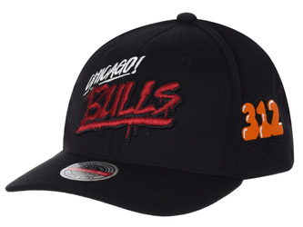 MITCHELL & NESS - CZAPKA Z DASZKIEM - NBA HWC SLAP STICKER CLASSIC RED BULLS HHSSINTL1091-CBUBLCK