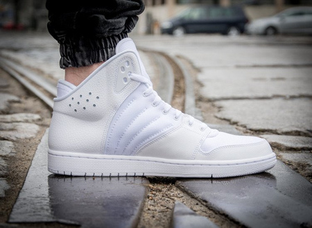 JORDAN 1 FLIGHT 4 (820135-100)