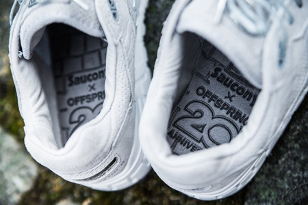 BUTY SAUCONY SHADOW 5000 X OFFSPRING "MEDAL PACK" (S70292-2)