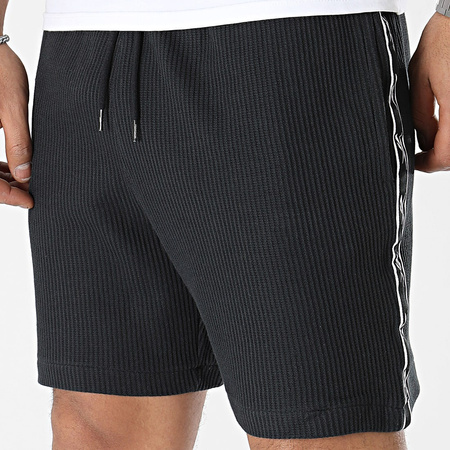 REEBOK - SPODENKI SPORTOWE MĘSKIE - RI VECTOR TAPE SHORT HS9441