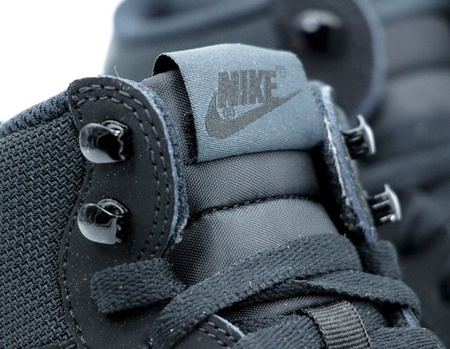 NIKE HOODLAND SUEDE (654888-090)