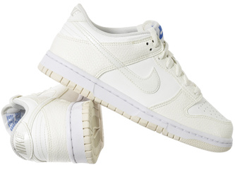 NIKE - BUTY DAMSKIE - DUNK LOW SE (GS) FV7472-100