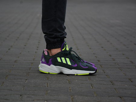 Buty Adidas Yung-1 BD7655