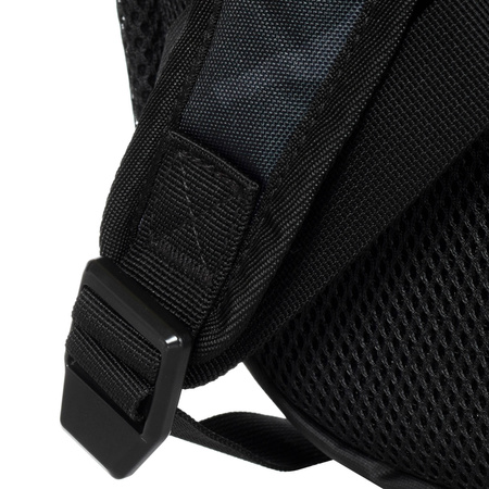 UNDER ARMOUR - PLECAK - UA HUSTLE6.0 BACKPACK 1384672-001