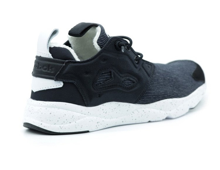 BUTY REEBOK WMNS FURYLITE WINTER (AQ9920)