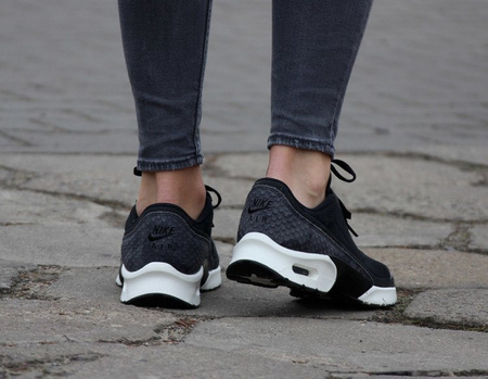 NIKE AIR MAX JEWELL PREMIUM TEXTILE (917672-002)