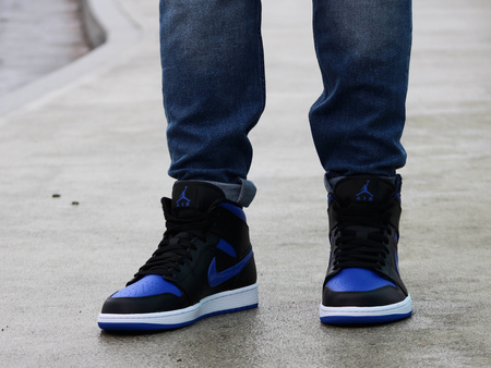 AIR JORDAN 1 MID "Black Hyper Royal" 554724-068