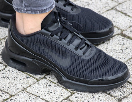 NIKE AIR MAX JEWELL BLACK (896194-005)