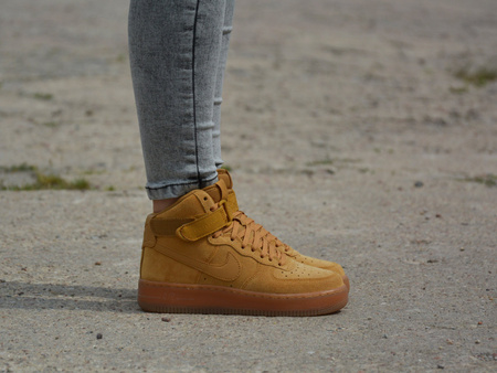BUTY NIKE AIR FORCE 1 HIGH LV8 3 (CK0262-700)