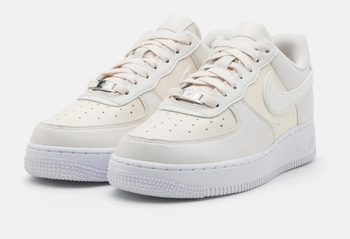 NIKE - BUTY MĘSKIE - AIR FORCE 1'07 LV8 FN5832-100